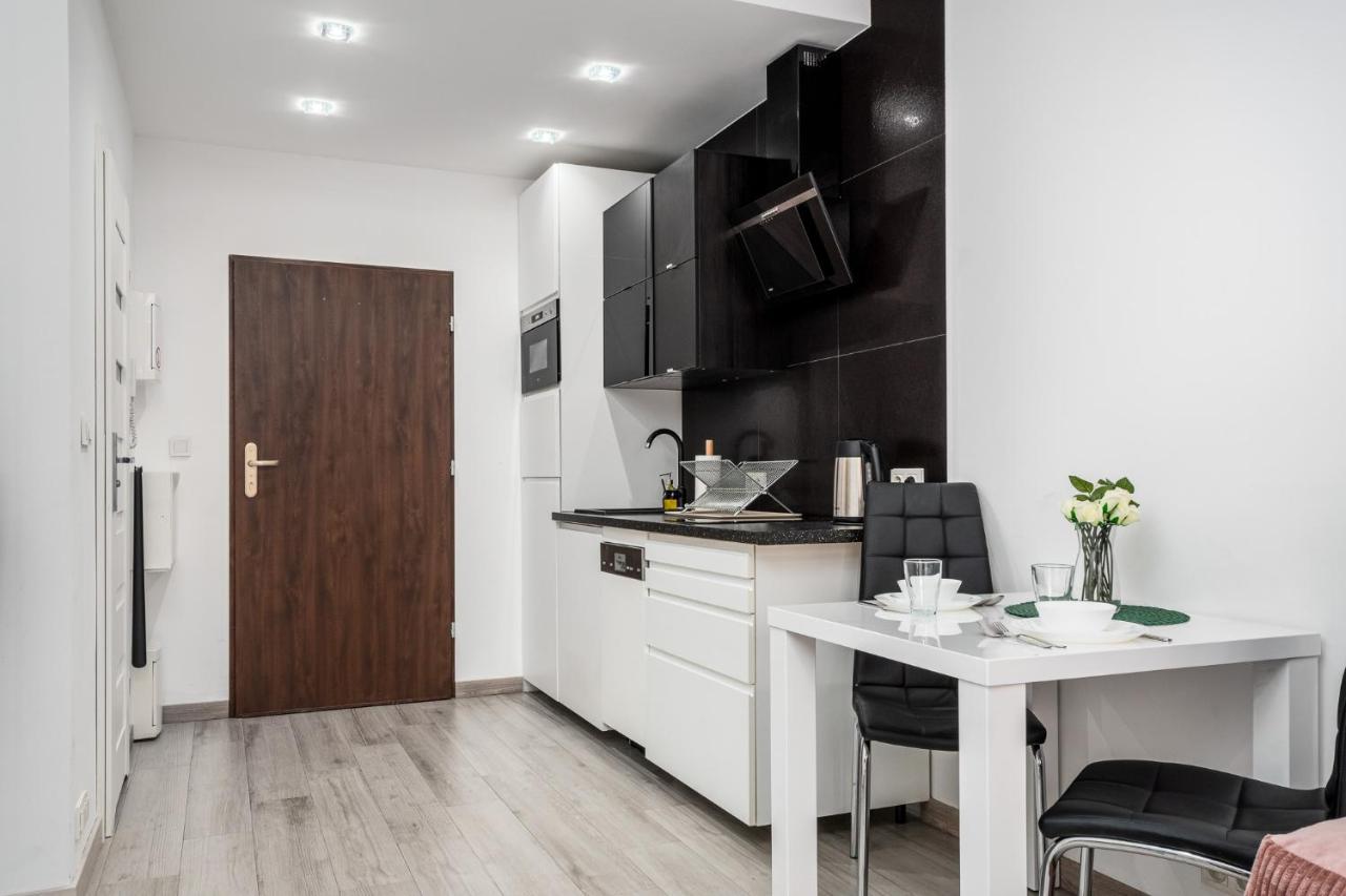 Apartment Apart D&k Free Parking Cybernetyki 2e Warsaw